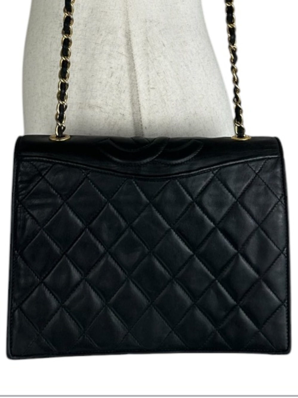 Chanel CC Lambskin Shoulder Bag Black Quilted Lambskin Leather 24K Plated HW
